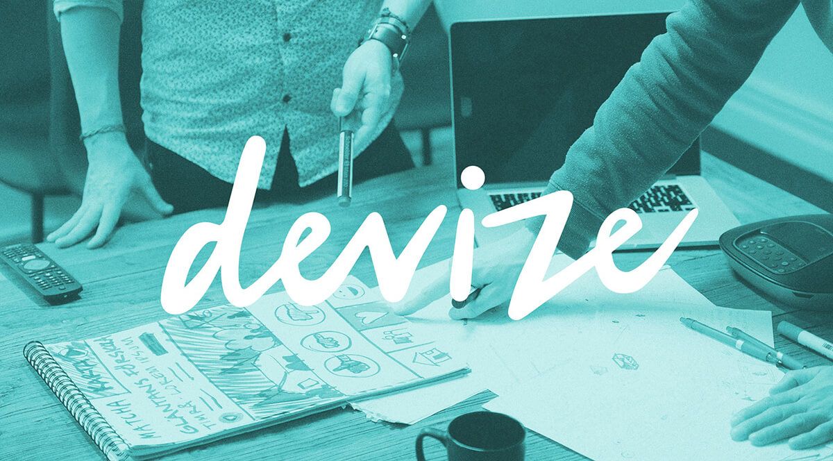 Devize logo cover, möte vid skissblock